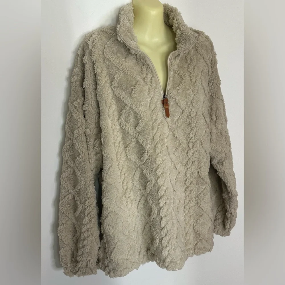 Jen & Co Faux Fur Quarter Zip Pullover size L/XL